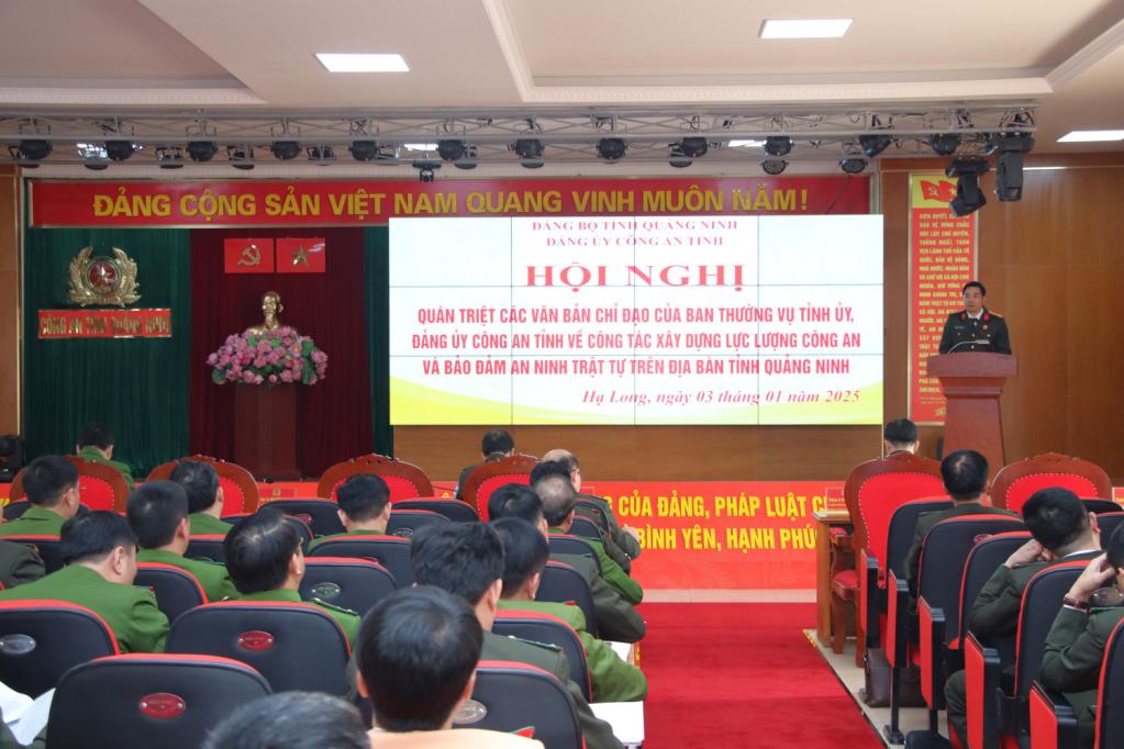 The Provincial Police Party Committee held a conference to disseminate directive documents of the Provincial Party Committee Standing Committee and the Provincial Police Party Committee on building the police force and ensuring security and order in Quang Ninh province.