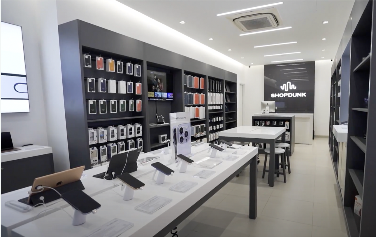 ตัวแทนจำหน่ายที่ได้รับอนุญาตจาก Apple ในเวียดนามรับประกันราคาและคุณภาพของผลิตภัณฑ์