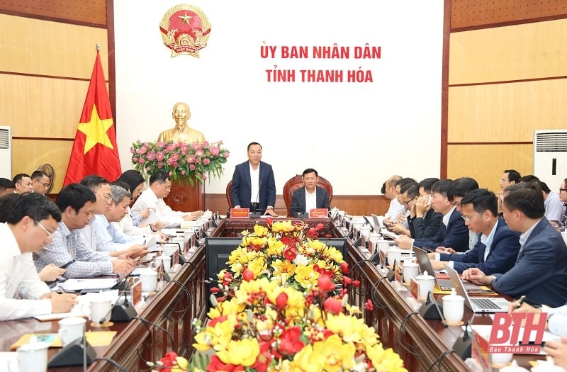 Thứ trưởng Bộ Công Thương làm việc với tỉnh Thanh Hóa về tháo gỡ khó khăn trong sản xuất công nghiệp - thương mại 