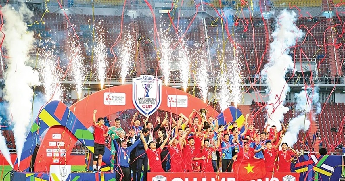 Regulations on personal income tax on bonuses of Vietnam football team