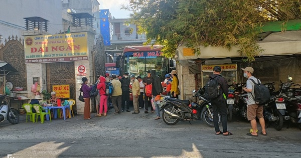 ‘Xe dù bến cóc’ nói hoài vẫn không dẹp được, tại sao?