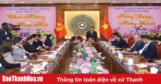 Thường trực Tỉnh ủy gặp mặt nhà khoa học, trí thức, văn nghệ sĩ, nhà báo nhân dịp Tết nguyên đán Ất Tỵ 2025