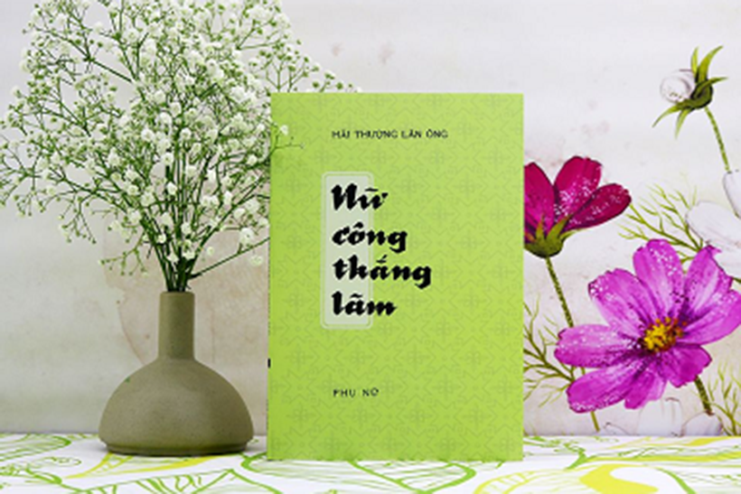 Hai Thuong Lan Ong Le Huu Trac with 