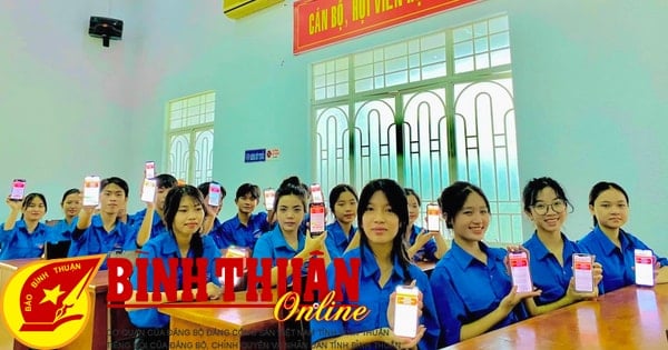 Les jeunes de Binh Thuan étudient activement et apprennent l'histoire du Parti communiste du Vietnam