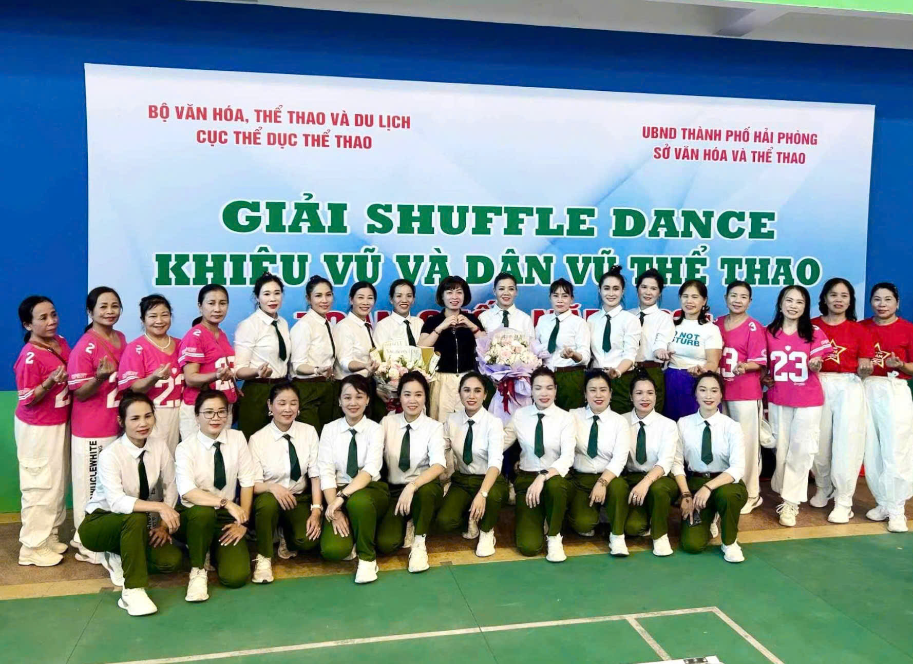 Tỏa sáng cùng niềm đam mê Shuffle dance