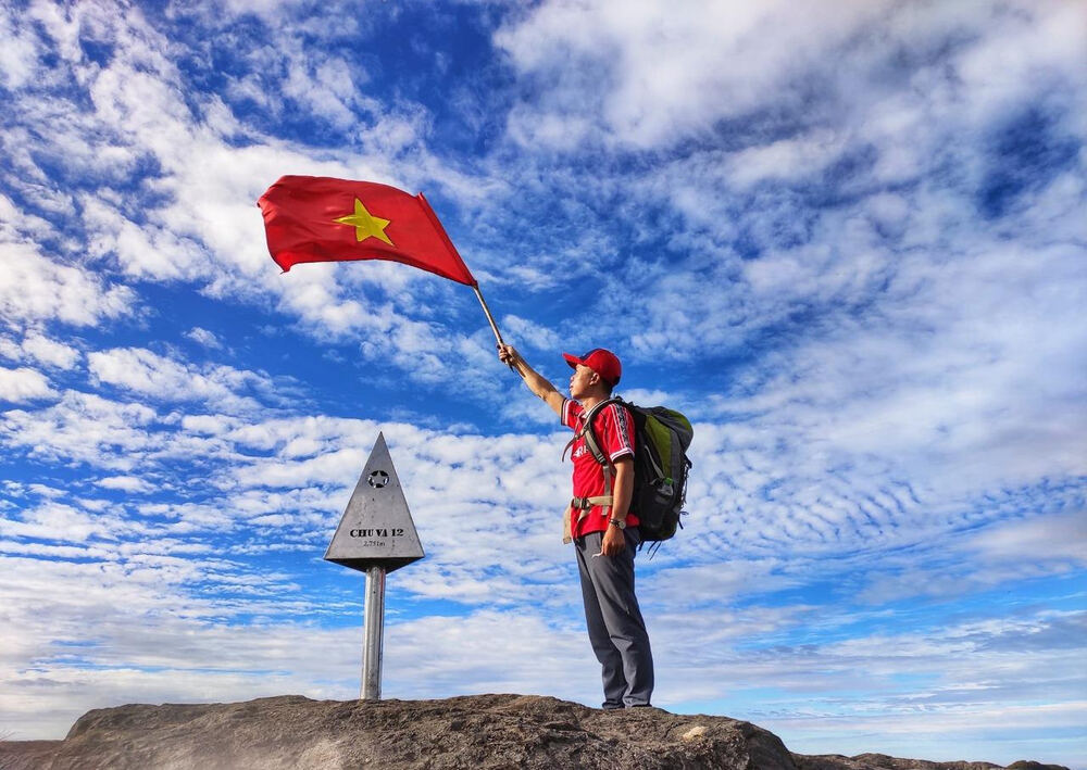 Chu Va 12 and Can Chua Thia Sang are two beautiful but deserted mountain climbing routes in Lai Chau/ Photo: NVCC