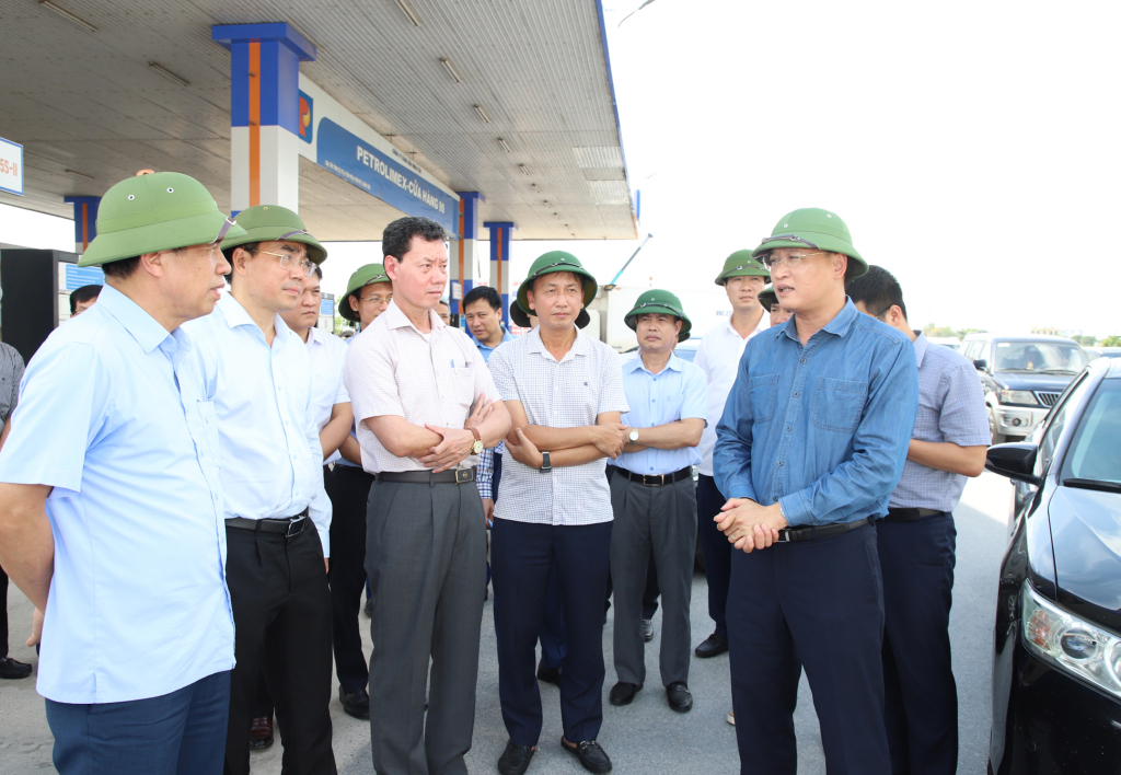 Bí thư Tỉnh uỷ Nguyễn Hữu Nghĩa kiểm tra tình hình triển khai thực hiện dự án nâng cấp, mở rộng tuyến đường liên tỉnh Hà Nội – Hưng Yên kéo dài, đoạn qua địa phận tỉnh Hưng Yên