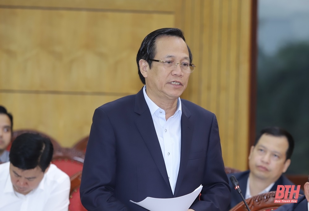 Le président Luong Cuong travaille avec le Comité permanent du Comité provincial du Parti de Thanh Hoa