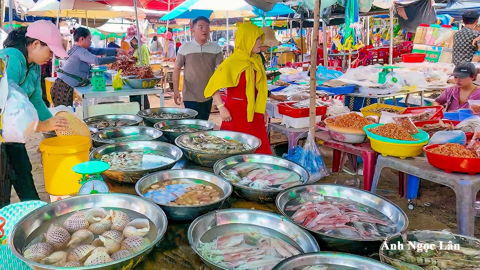 pour-les-fruits-de-mer-cam-binh-anh-n.-lan-4-.jpg
