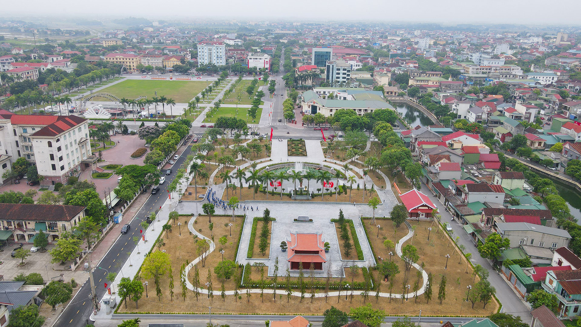 Những quyết sách tạo động lực để Hà Tĩnh bứt phá (bài 1): Cơ chế, chính sách rộng mở - sức bật cho các đô thị, khu kinh tế