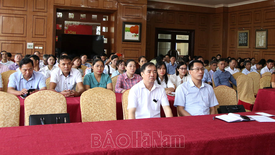 Training on front work and quick report on the results of the 10th National Congress of the Vietnam Fatherland Front