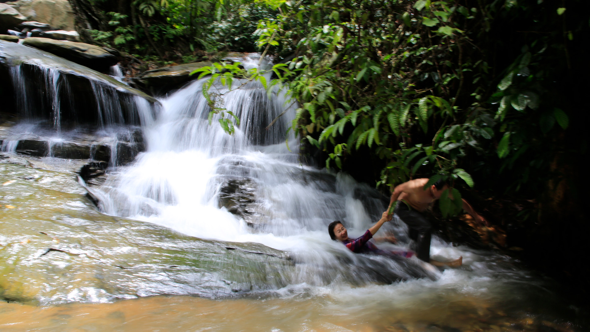 Xuan Dai Waterfall