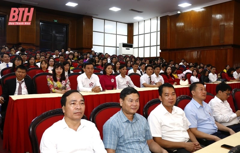 Ehrung des „Typischen Lehrers von Thanh Hoa“ zum zweiten Mal, 2024