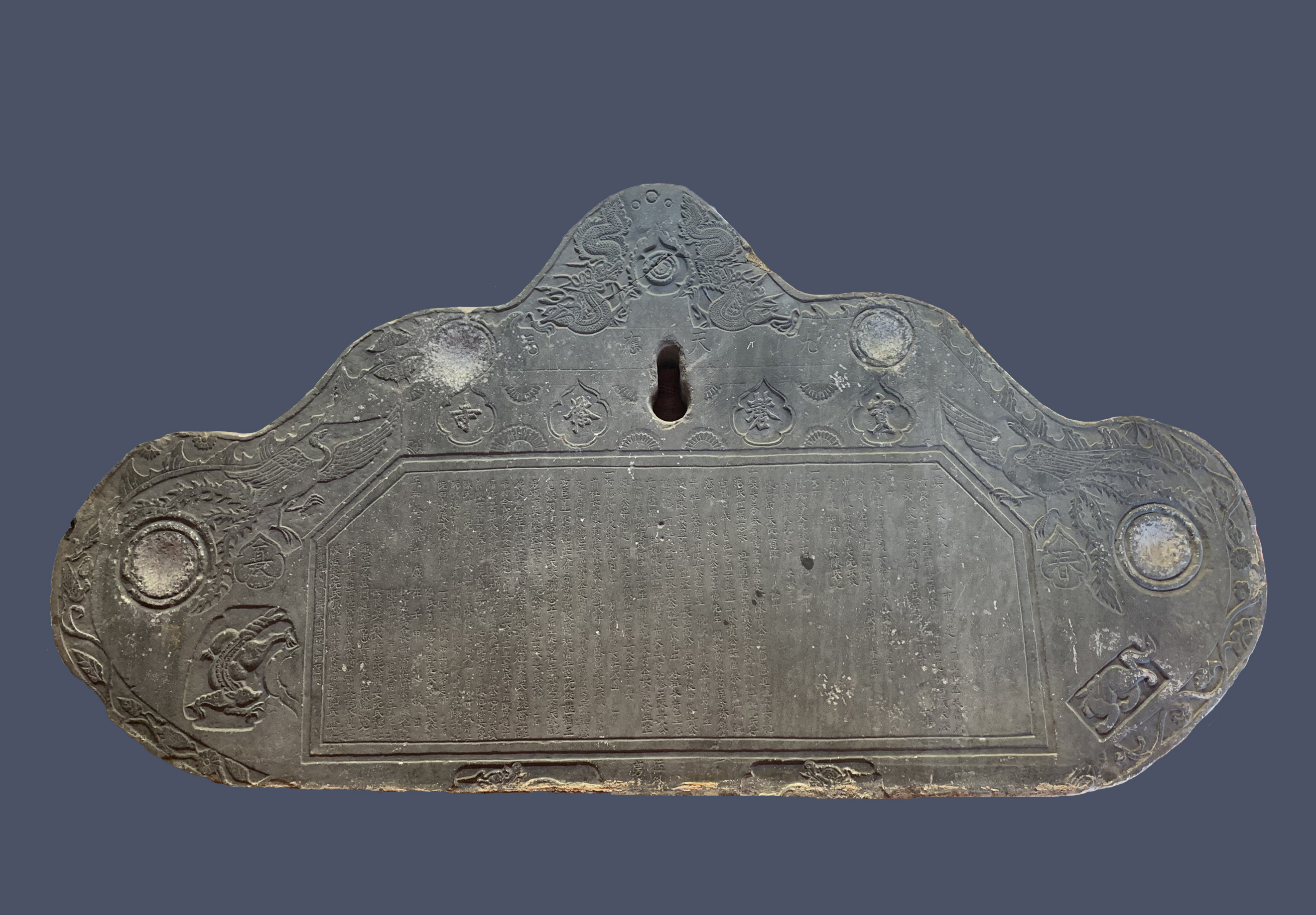 Campana de piedra de la pagoda Dieu.jpg