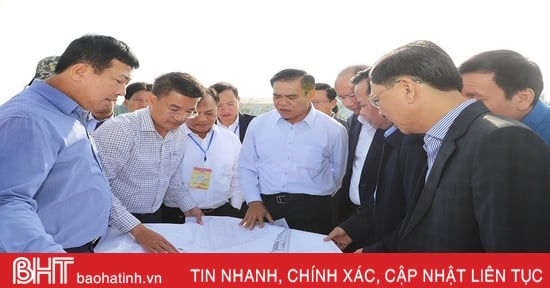 El presidente del Comité Popular Provincial inspeccionó varios proyectos y reliquias en Nghi Xuan