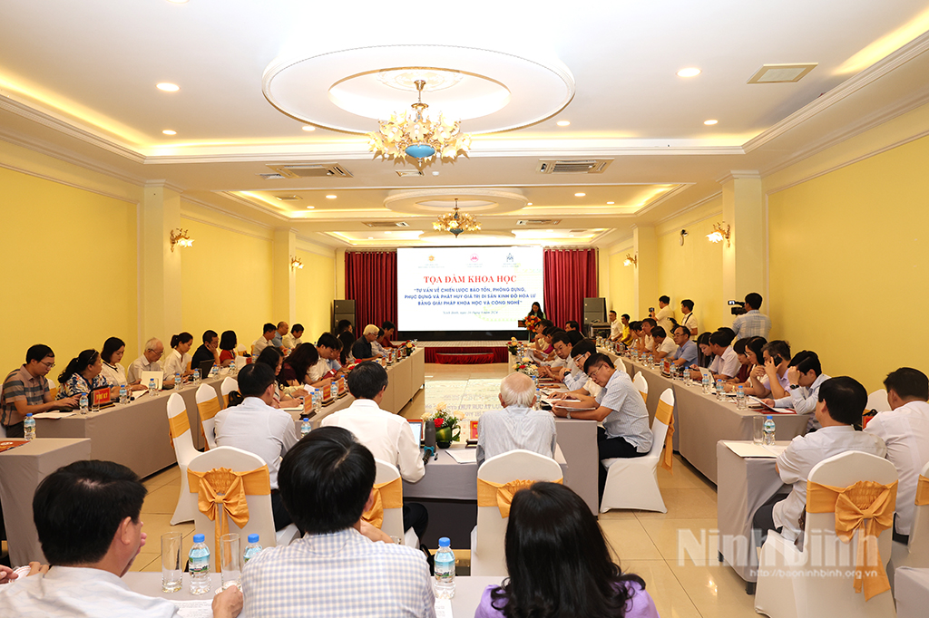 Scientific seminar Consulting on conservation strategy, reconstruction, and promotion of the heritage value of Hoa Lu Citadel using scientific and technological solutions