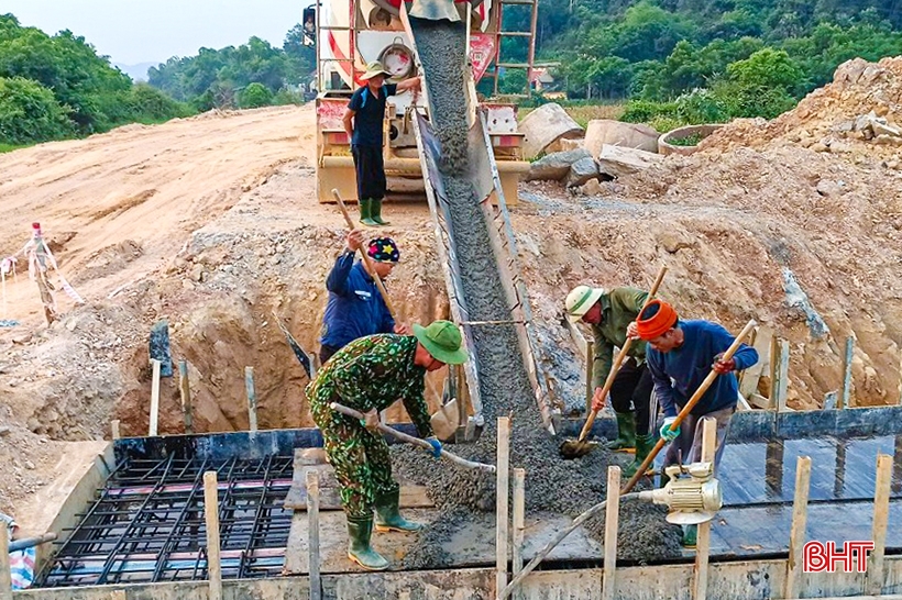 Ha Tinh announces construction labor price list