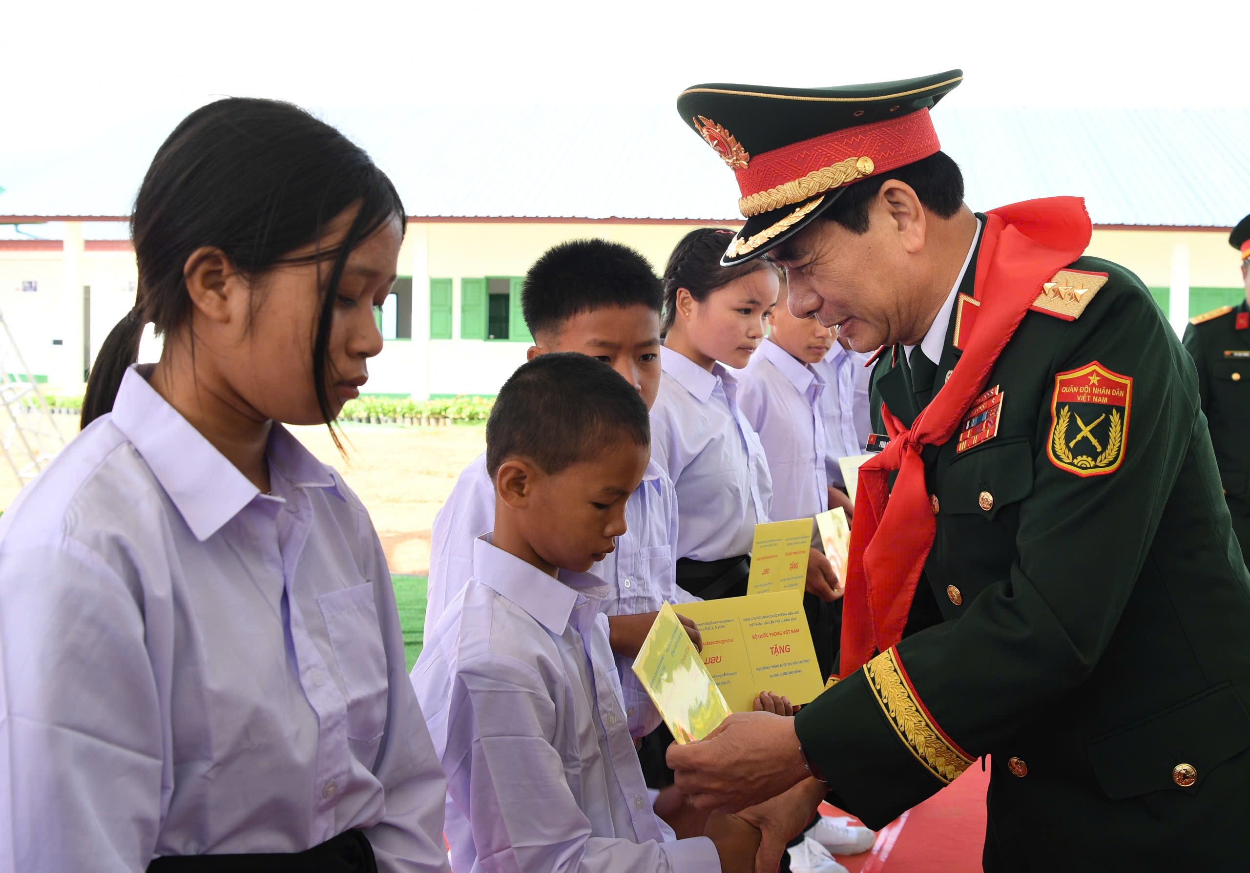 Ngôi trường vùng biên ấm áp nghĩa tình Việt Nam – Lào- Ảnh 5.