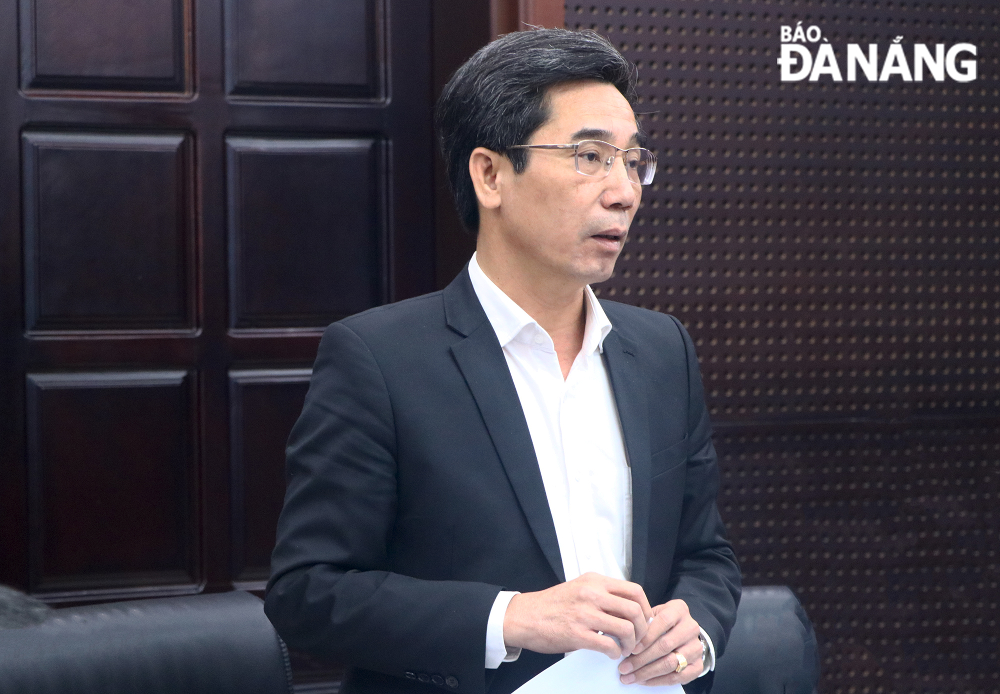 Vice Chairman of the City People's Committee Tran Chi Cuong, Chairman of the Coordinating Council of the Da Nang City Startup Network, gave a speech at the workshop on the morning of December 27. Photo: VAN HOANG