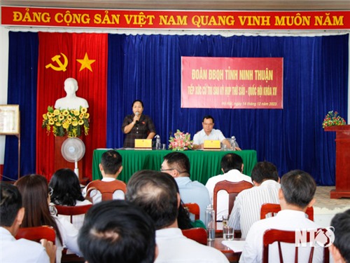 Provincial National Assembly deputies meet with local voters after the 6th Session of the 15th National Assembly