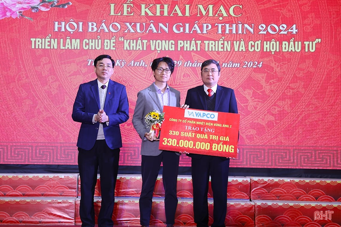 Hà Tĩnh khai mạc Hội báo Xuân Giáp Thìn 2024