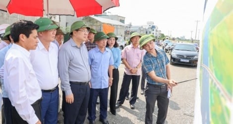 Nam Dinh accélère les progrès et mène à bien les projets de raccordement au trafic