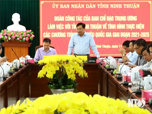 Lãnh đạo UBND tỉnh làm việc với Đoàn công tác Ban Chỉ đạo Trung ương về tình hình thực hiện các chương trình mục tiêu quốc gia