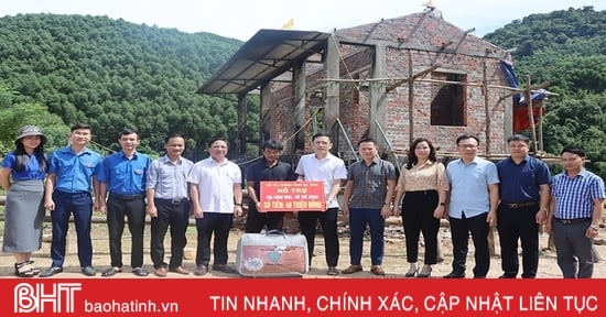 Sở Tài chính hỗ trợ Hương Khê xây dựng 2 nhà nhân ái và xây dựng NTM