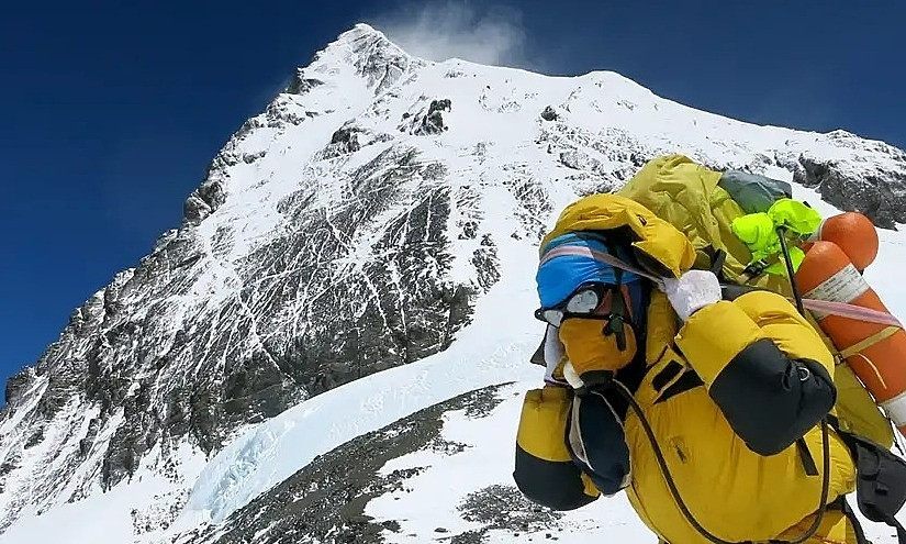 Lý do đỉnh Everest phát ra tiếng như rên rỉ trong đêm