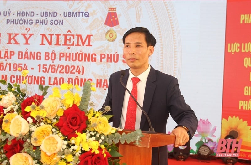 Kỷ niệm 70 năm thành lập Đảng bộ phường Phú Sơn và đón nhận Huân chương Lao động hạng Nhất