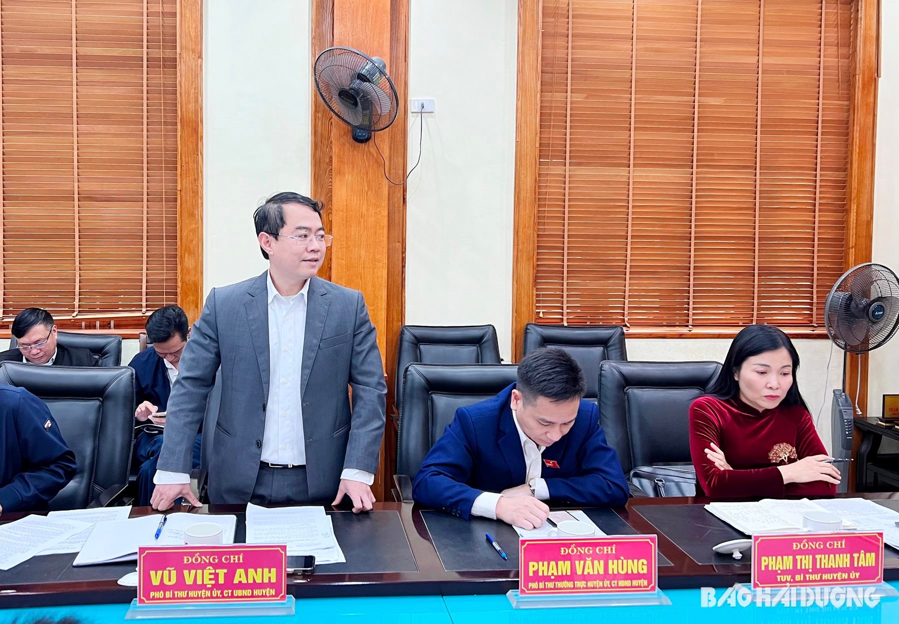 1-chu-tich-thanh-ha.jpg