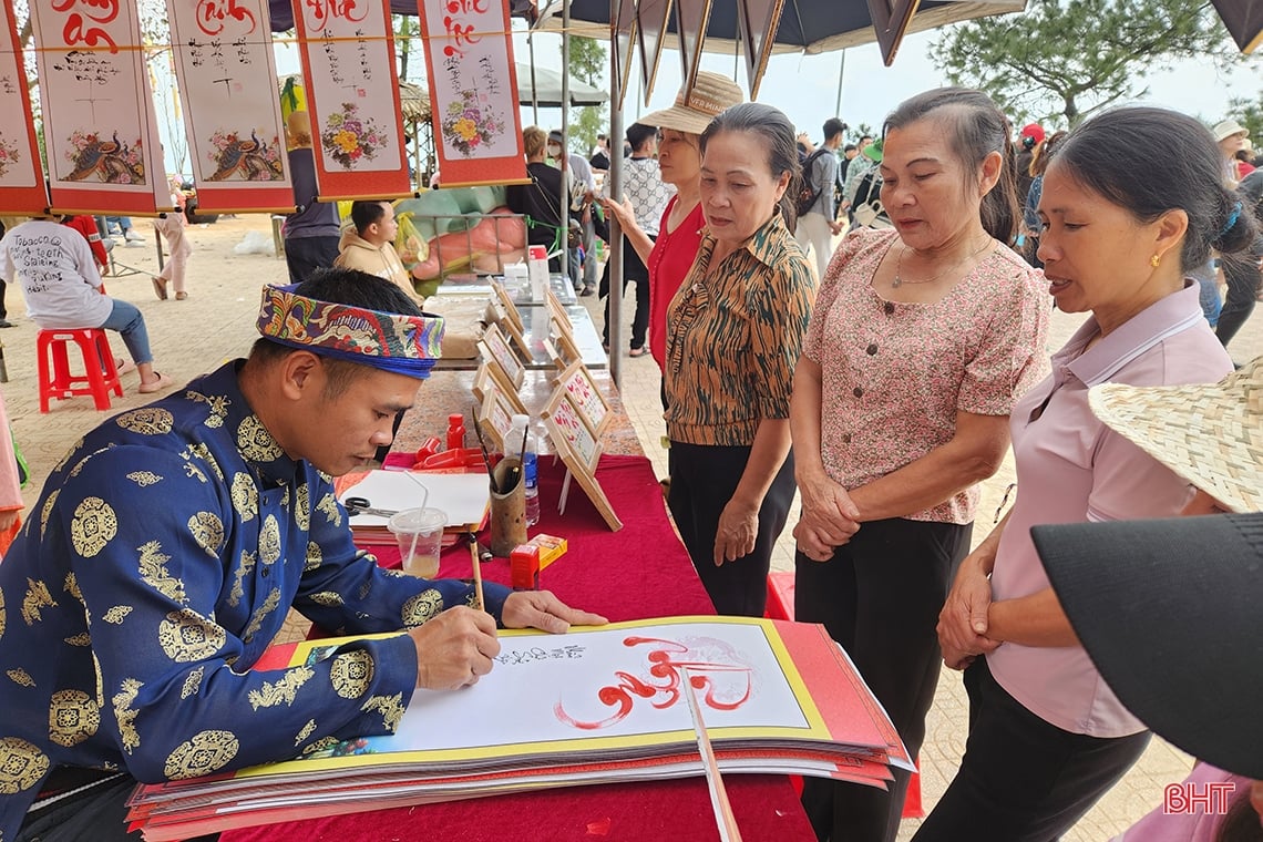 Soutenir les entreprises touristiques de Ha Tinh pour qu'elles se développent ensemble