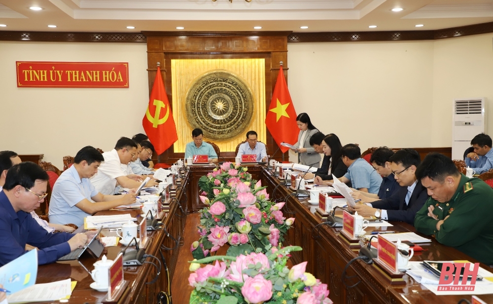 Central working delegation surveys the implementation of ethnic work in the province