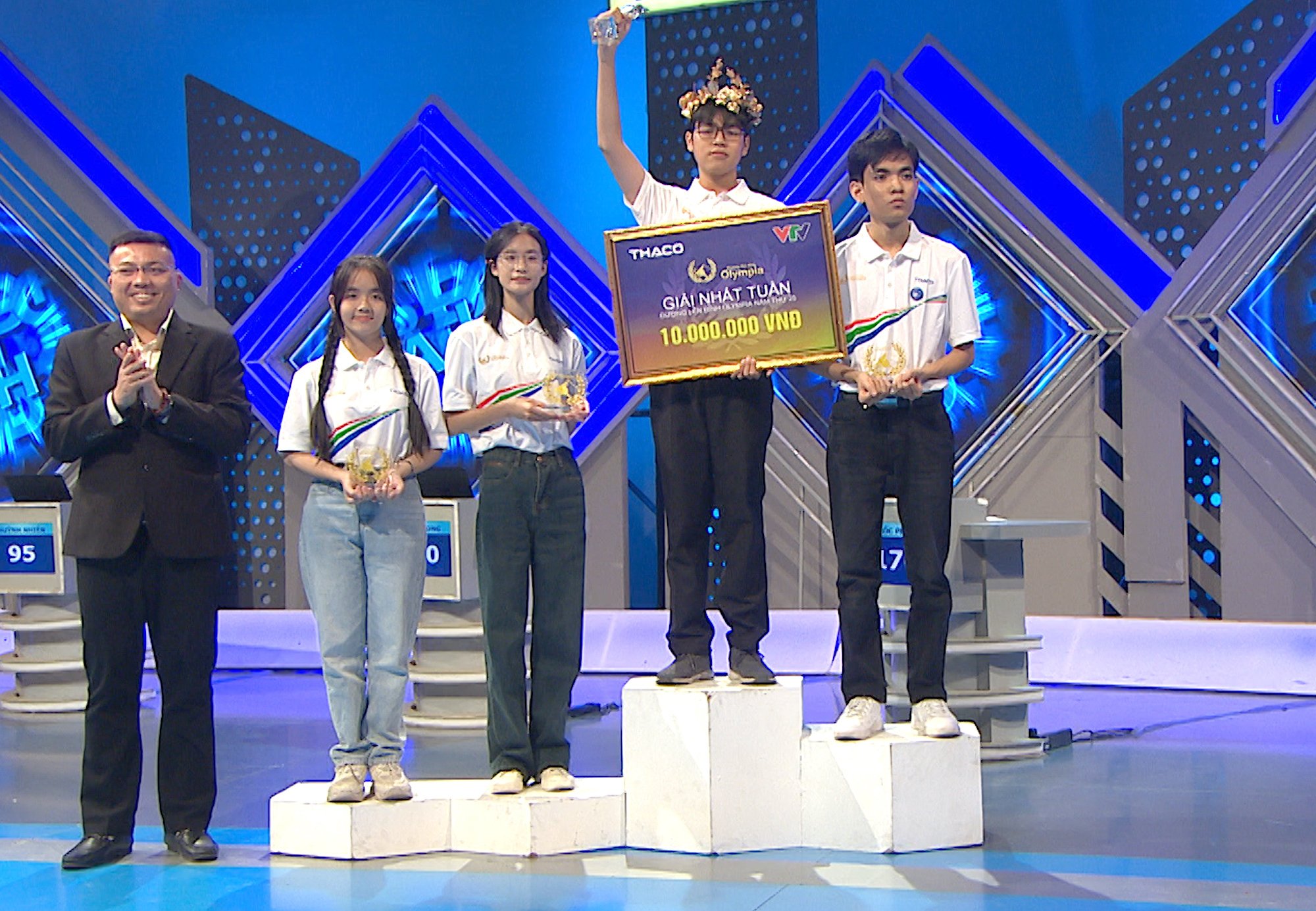 National Defense won the weekly laurel wreath, winning a ticket to the monthly round.