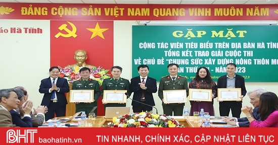 Ha Tinh Newspaper meets collaborators and awards prizes for the 2023 New Rural Construction Contest