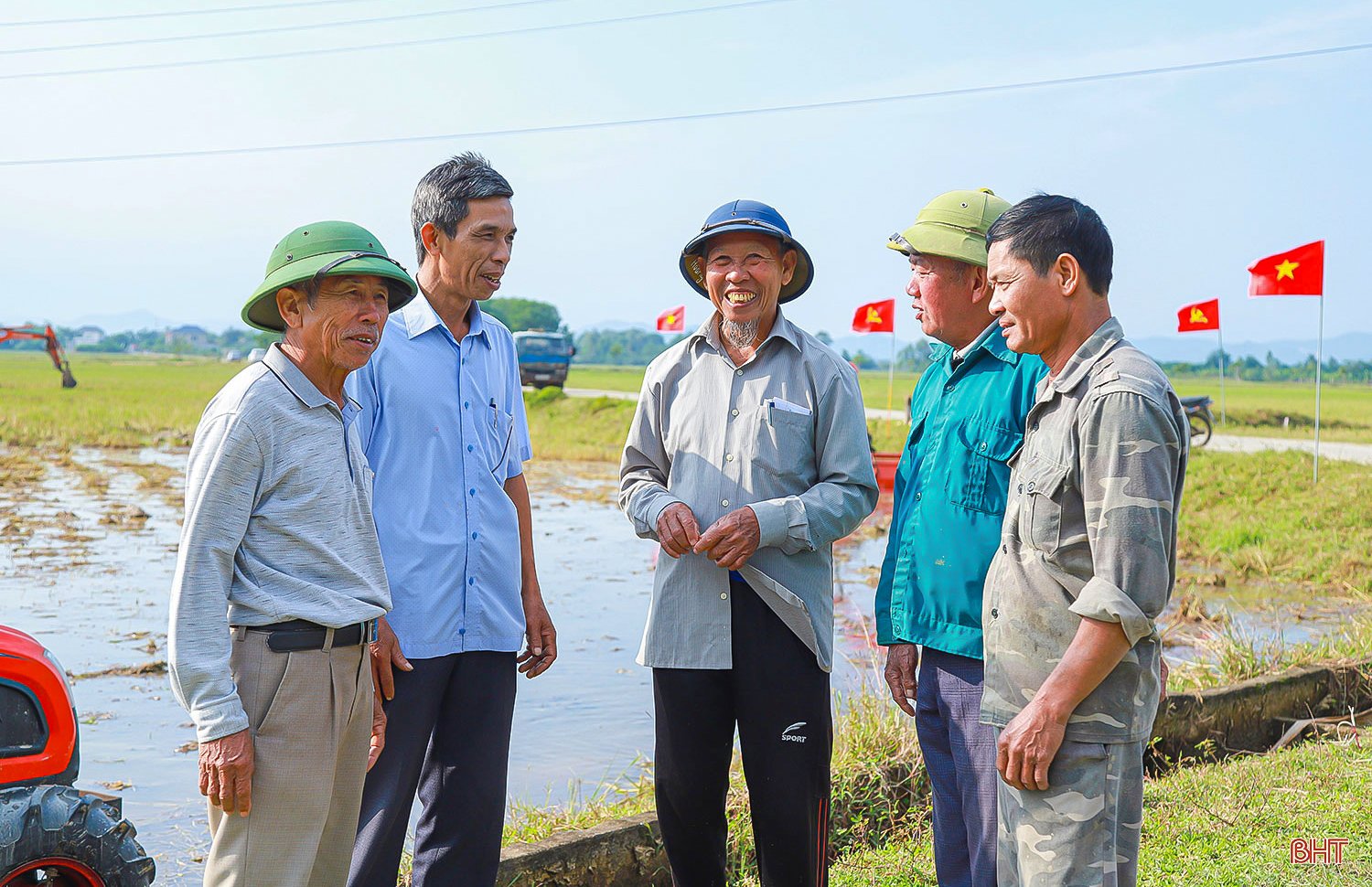 Chuyện lão nông ở Hà Tĩnh xây dựng thương hiệu gạo OCOP