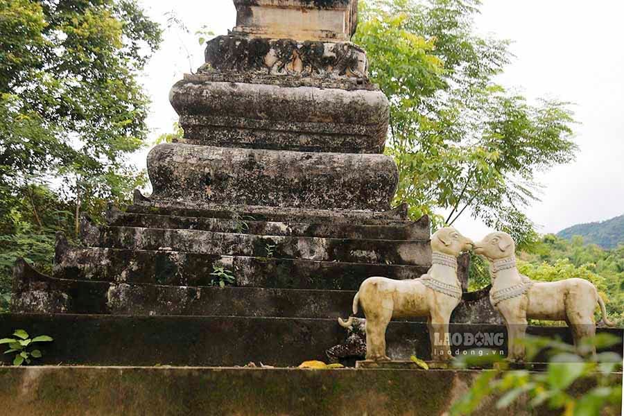  Di tích tháp Mường Luân được đồng bào nơi đây coi là nơi linh thiêng, nơi gửi gắm những nhu cầu về mặt tâm linh.