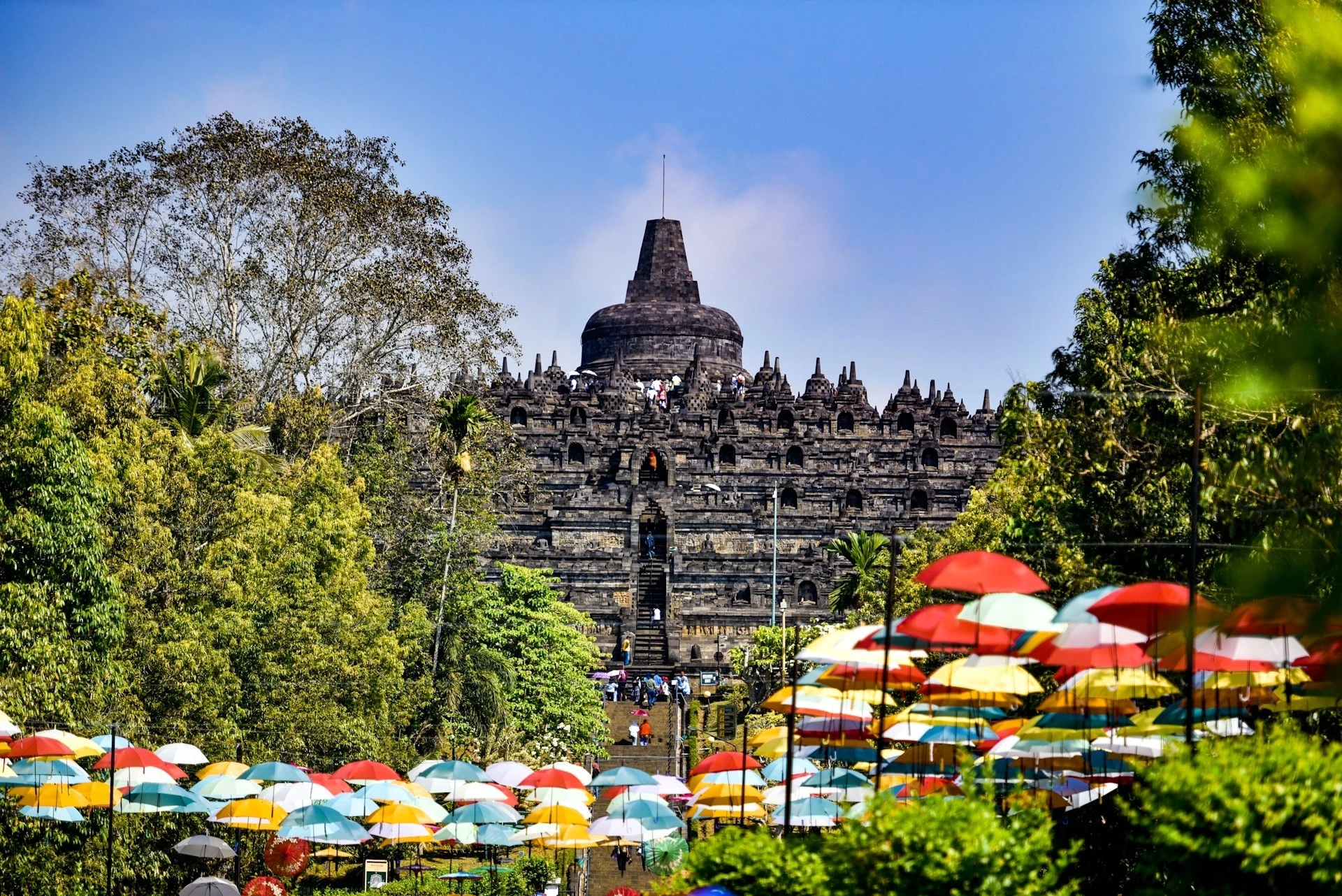 Größter buddhistischer Tempel der Welt wiederbelebt