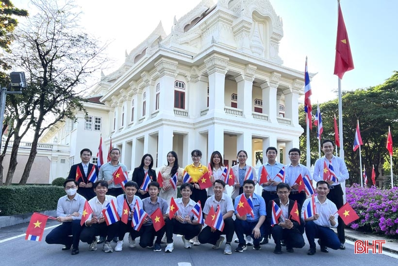 Du học sinh Hà Tĩnh tại Thái Lan giành giải thưởng “Sao tháng Giêng”