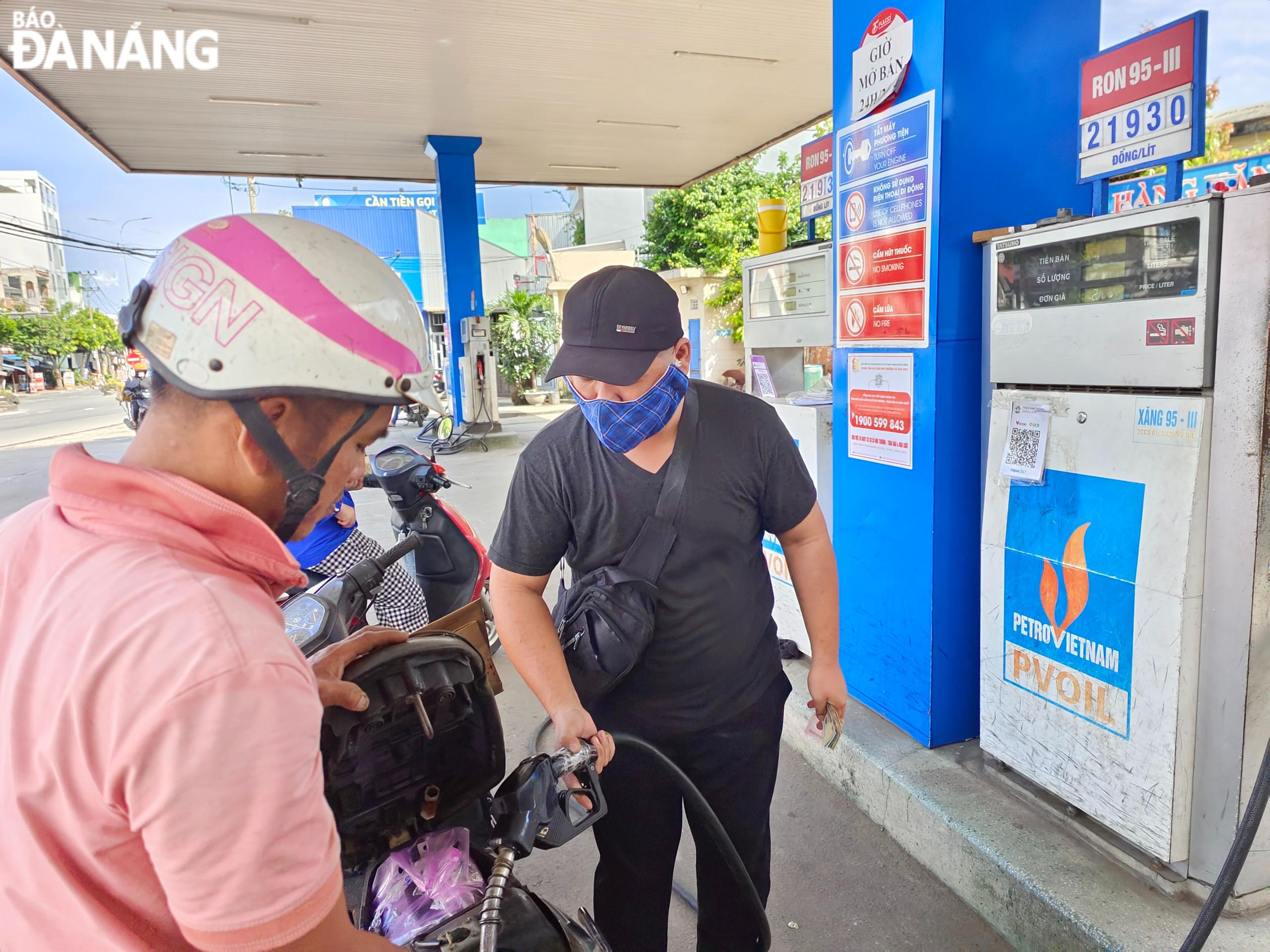 Gasoline price increased by more than 500 VND/liter