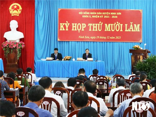 HĐND huyện Ninh Sơn khóa X tổ chức kỳ họp thứ 15