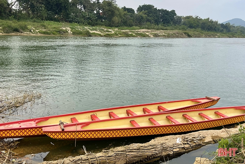 Listo para esperar el día de apertura del festival Hai Thuong Lan Ong