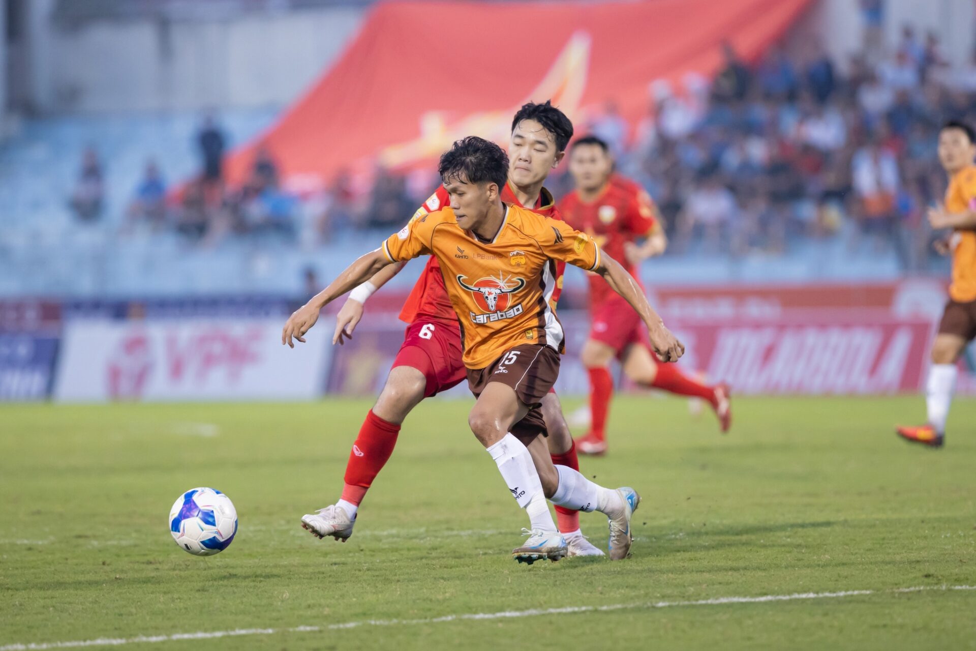 Lịch thi đấu vòng 10 V-League hôm nay: Không dễ cho HAGL, Tiến Linh gặp thử thách- Ảnh 1.