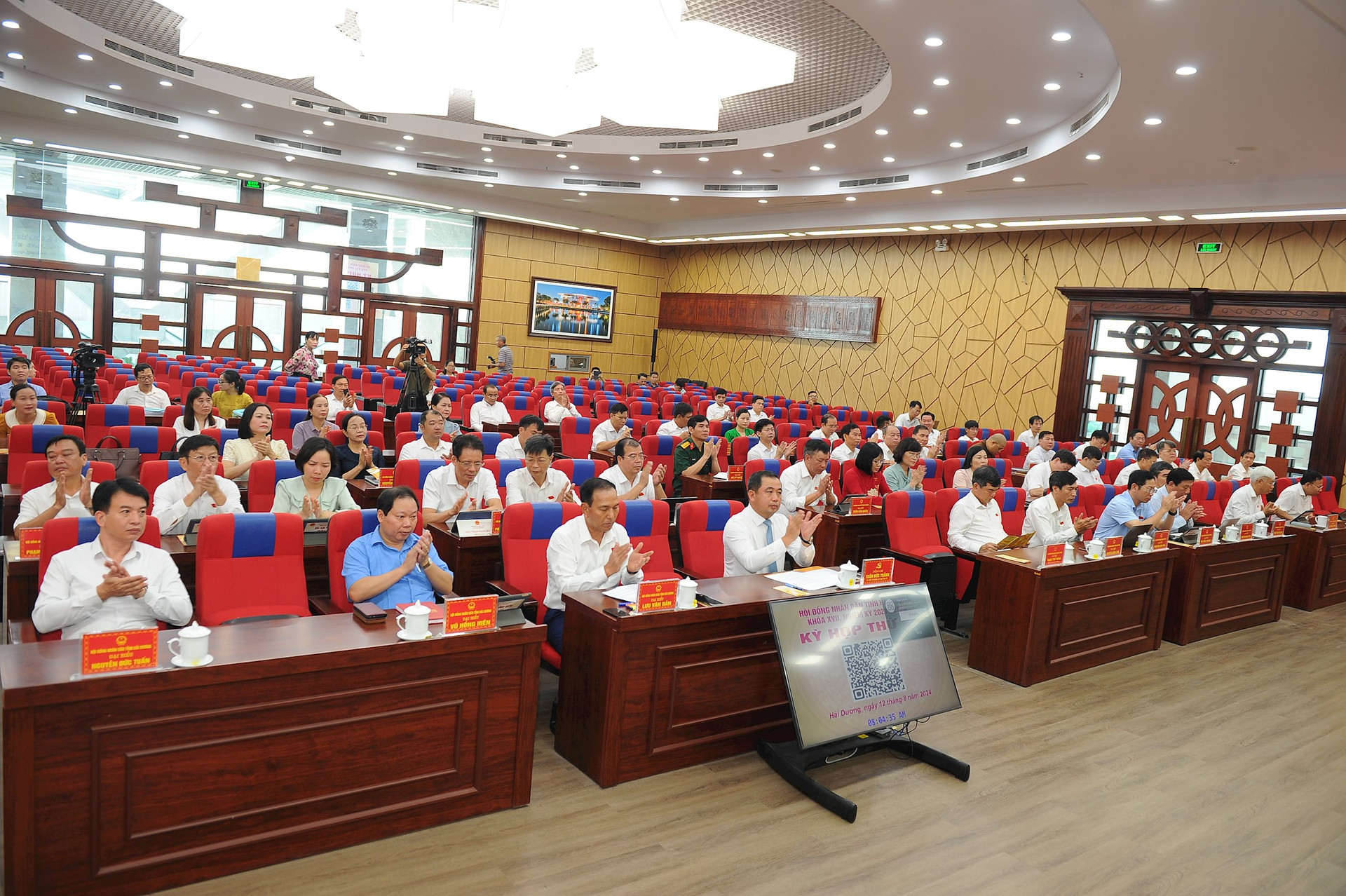 Hai Duong Provincial People's Council opens a thematic meeting on personnel work and some new policies