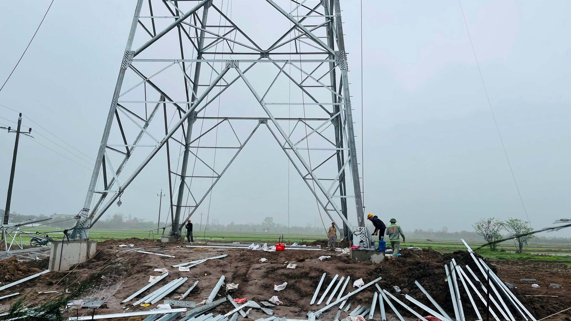 "Chạy đua" bàn giao mặt bằng Dự án đường dây 500kV mạch 3 tại Hải Dương