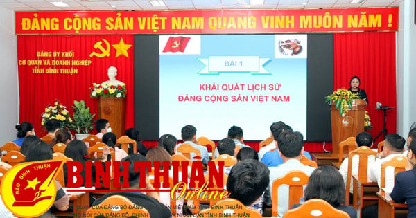 Nâng cao nhận thức về Đảng cho gần 90 quần chúng ưu tú