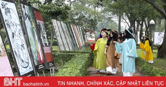 Về Nghi Xuân ngắm tranh, hóa thân thành nhân vật trong Truyện Kiều