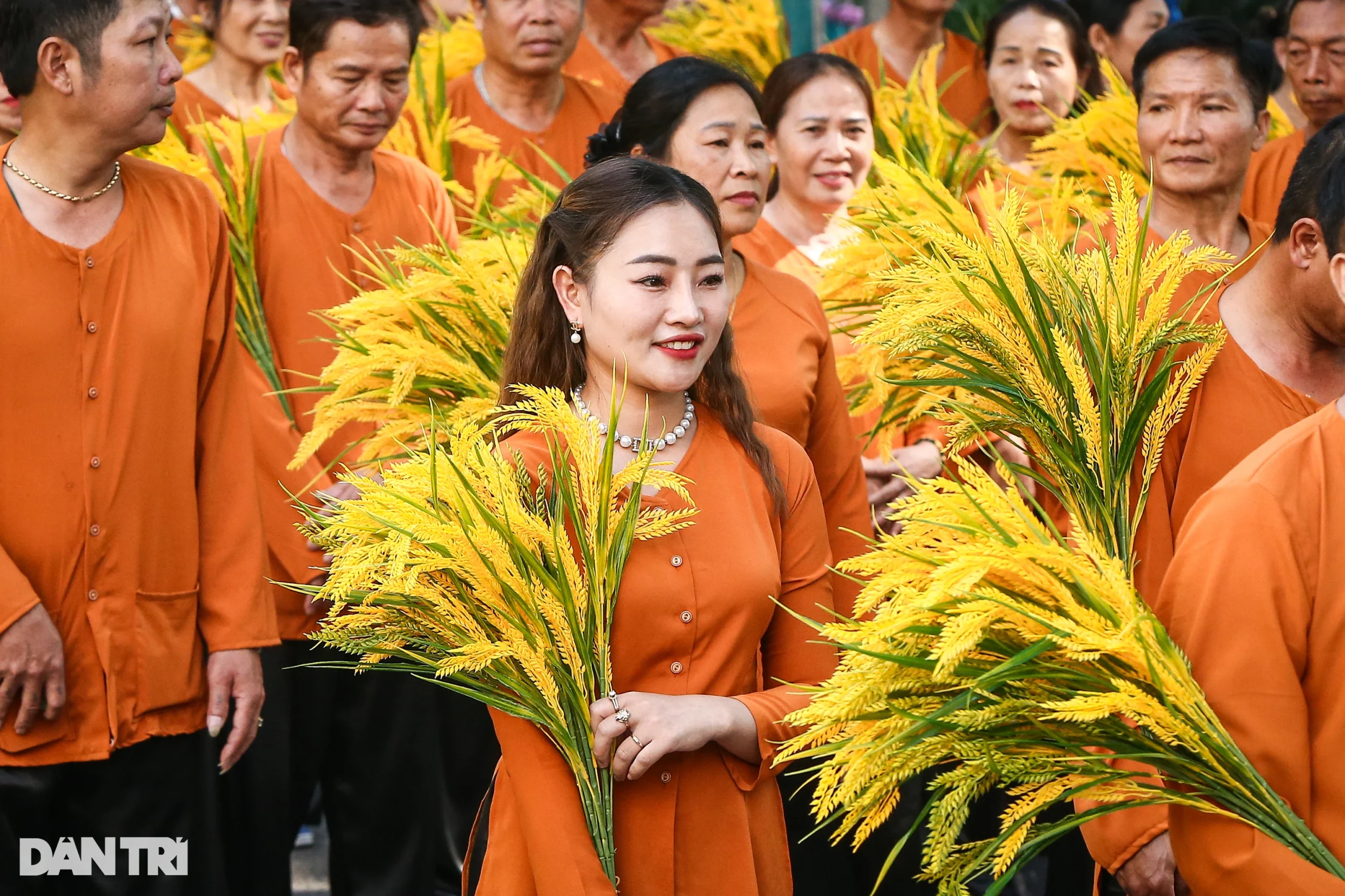 Không khí hào hùng tái hiện đoàn quân tiến về tiếp quản Thủ đô năm 1954