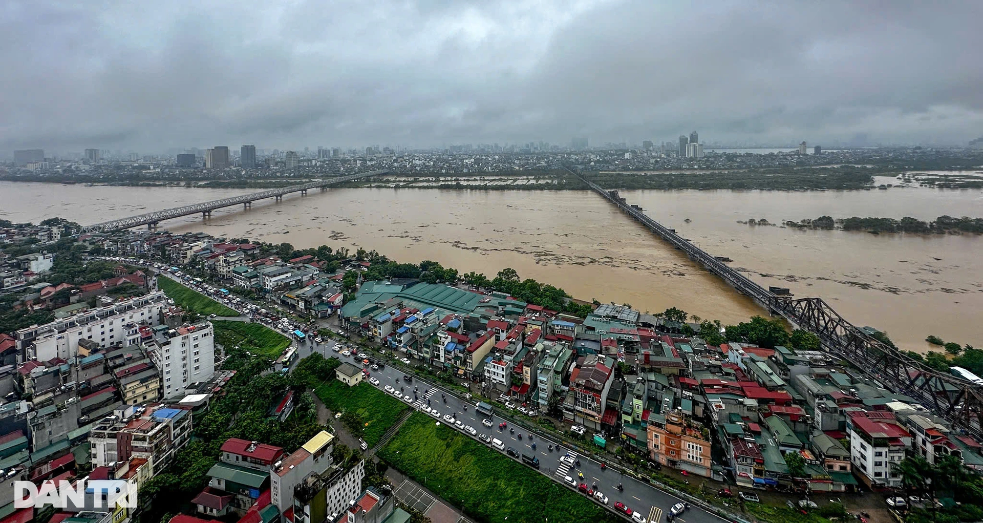 (Trực tiếp) Mực nước trên sông Hồng tại Hà Nội dưới báo động 3 0,36m