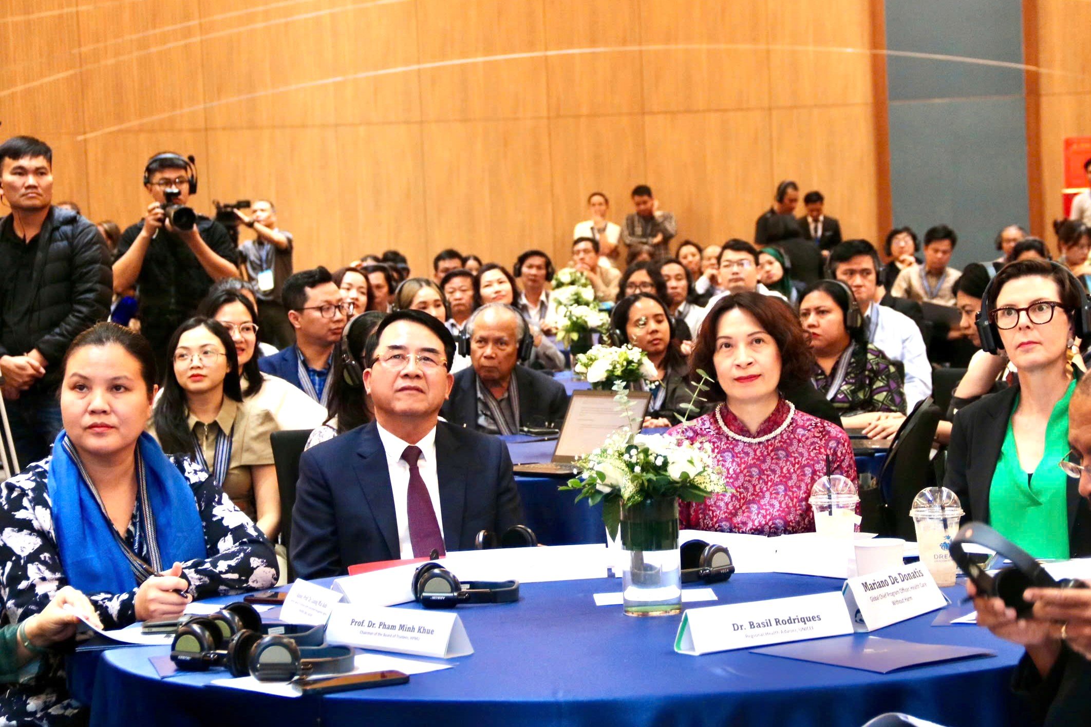 La Conferencia Científica Internacional sobre Cambio Climático, Salud y Sistemas de Salud Verde en Asia Pacífico atrae a numerosos expertos nacionales e internacionales